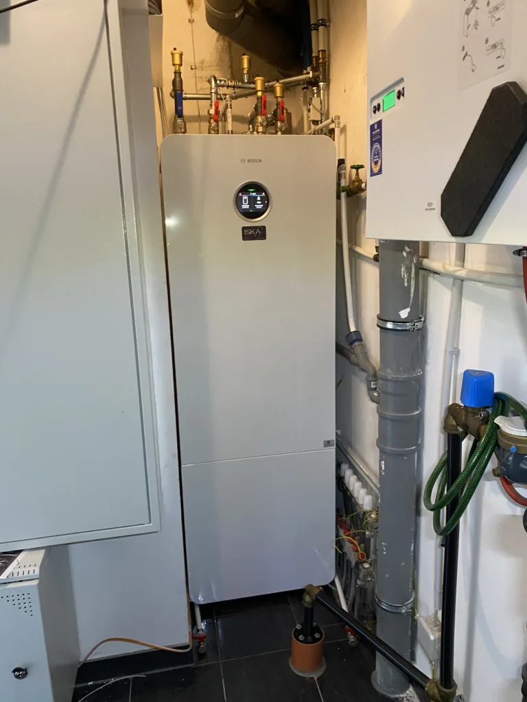 ISKA Haustechnik Heizungstausch Luftwärmepumpe__7426